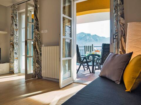 Moonlit Mirage | Only 10 minutes from Bellagio