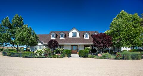 The Manor House at Bella Terra