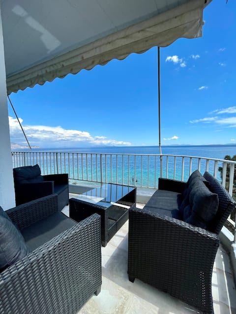 Apartment above the sea