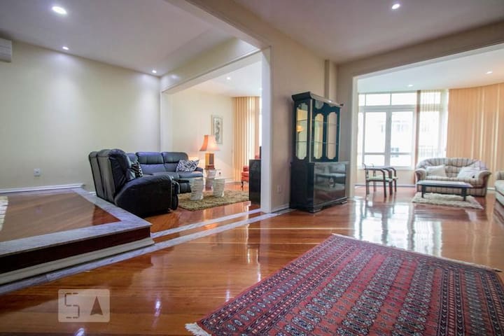 Classe e Conforto em Copacabana