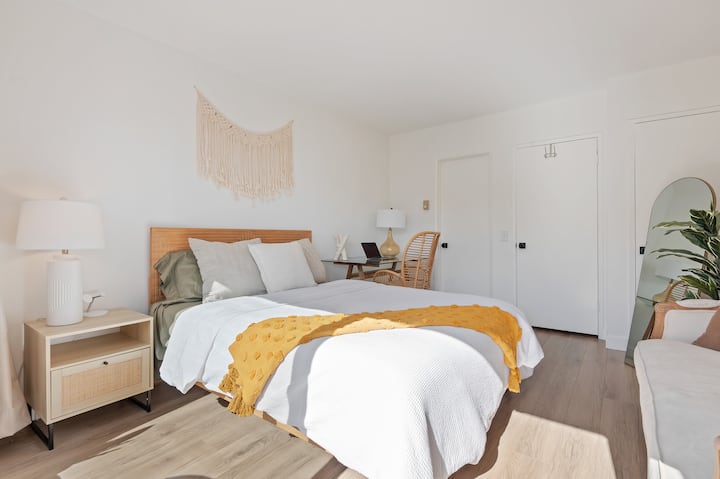 Dormitorio principal - cama tamaño queen