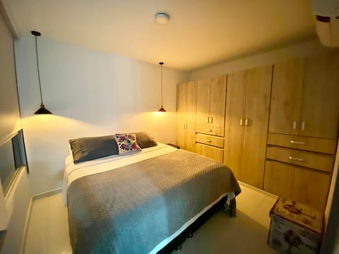 Close to the airport - Cozy Apartment