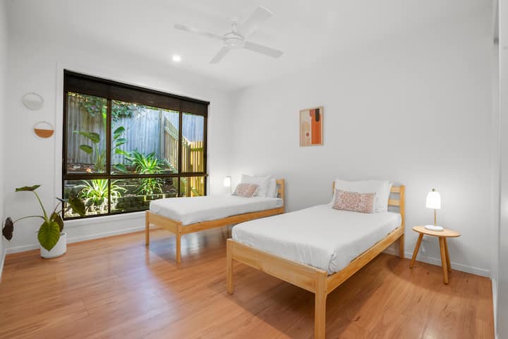 Საძინებელი 4