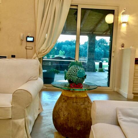 Luxury villa in pietra naturale gallery image 4