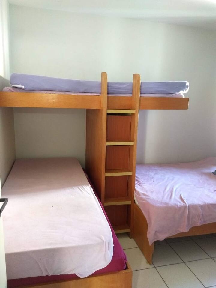 Dhomë gjumi 2