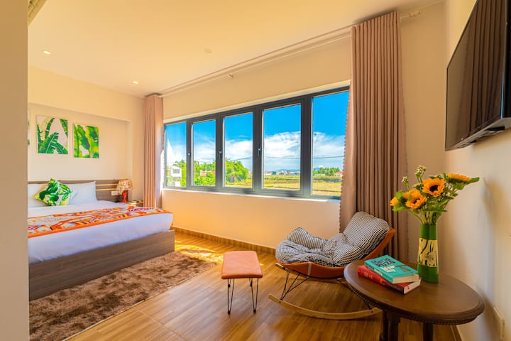 CHUMBA CHA CHUNGWA juu ya mwonekano wa shamba la mchele, kitanda 1 cha ukubwa wa malkia