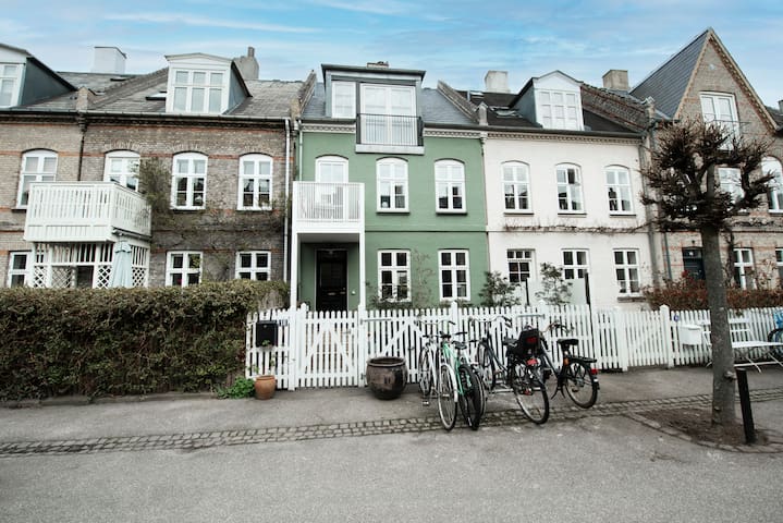 Private house in the city center