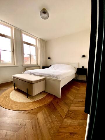 Luxurious Amsterdam Loft with Amazing Rooftop gallery image 5