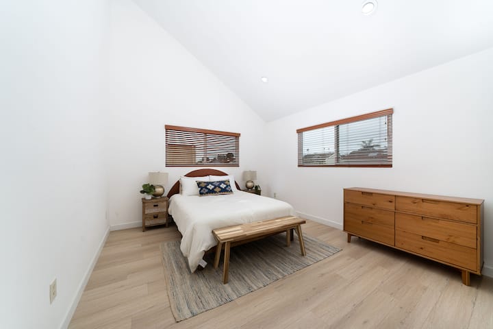 Chambre 3, hauts plafonds 