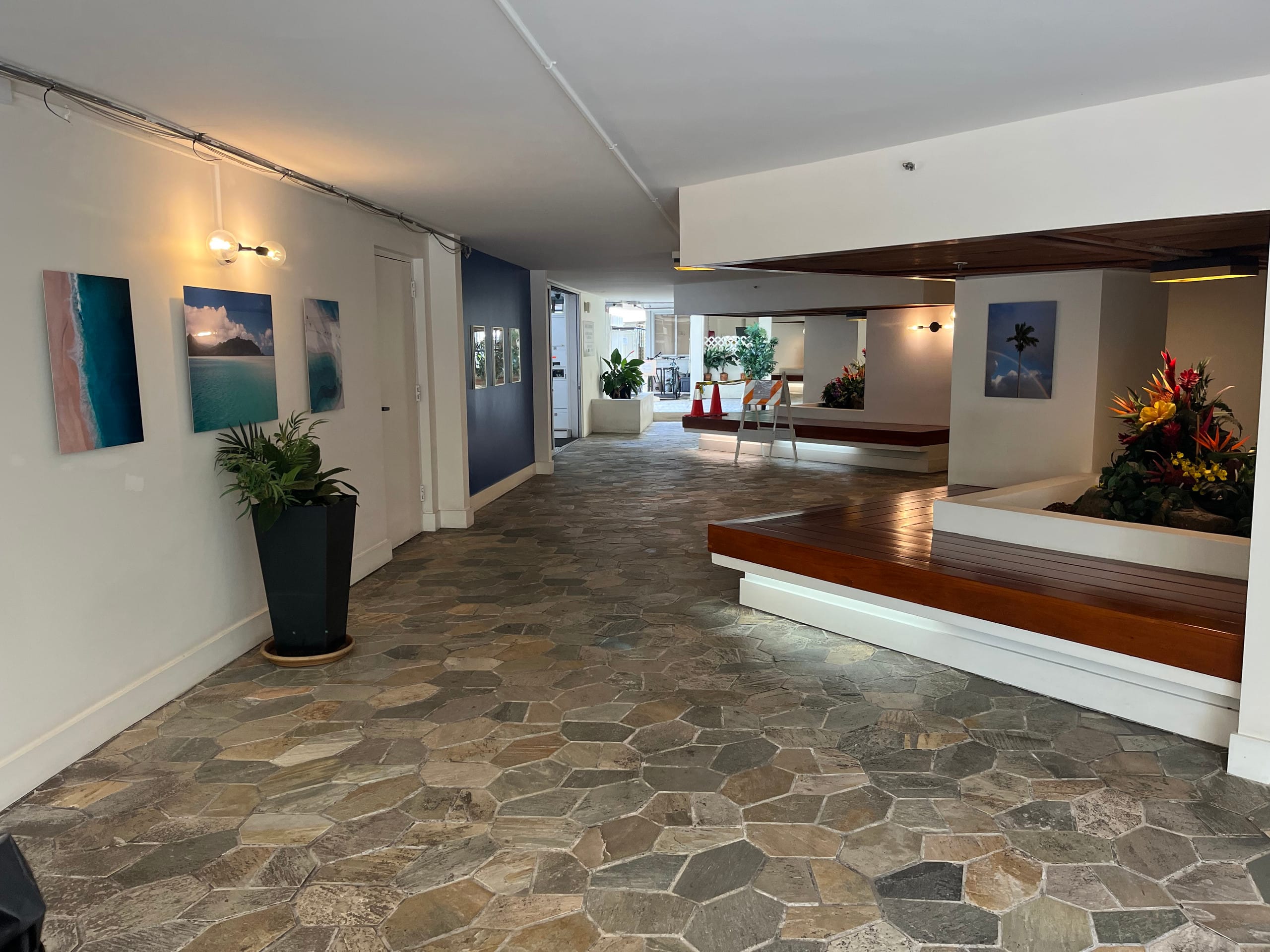 Condo in Honolulu · ★4.81 · Studio · 1 bed · 1 bath - Image 4
