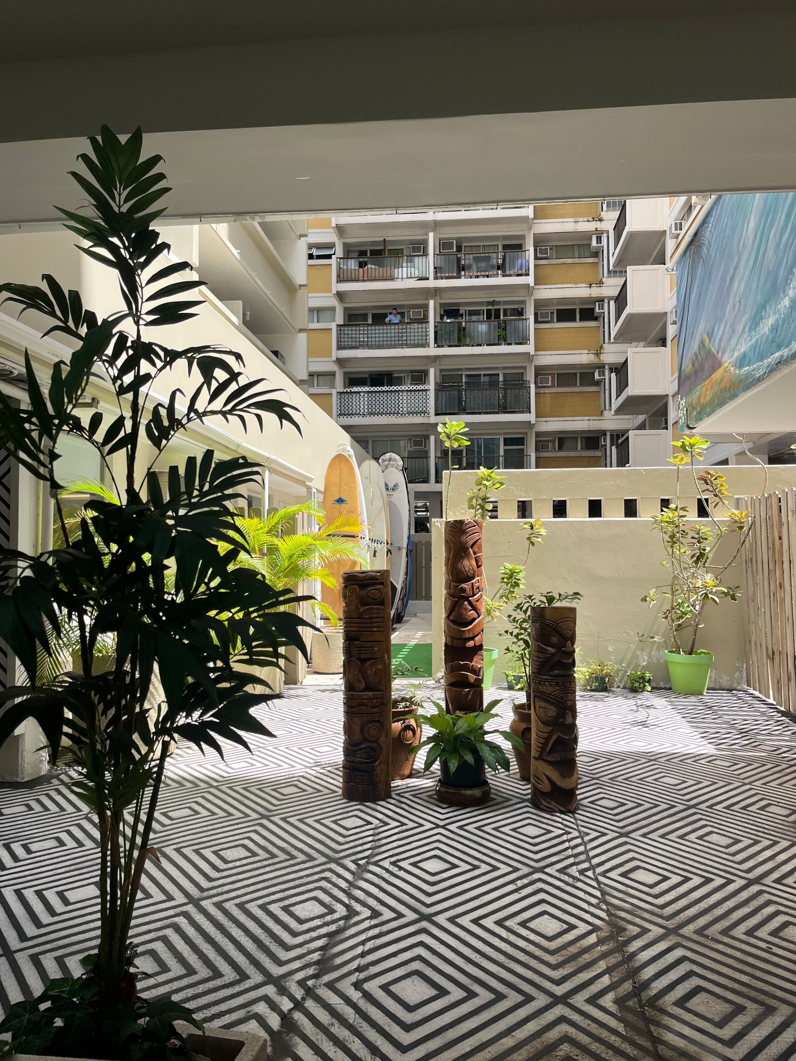 Condo in Honolulu · ★4.81 · Studio · 1 bed · 1 bath - Image 10