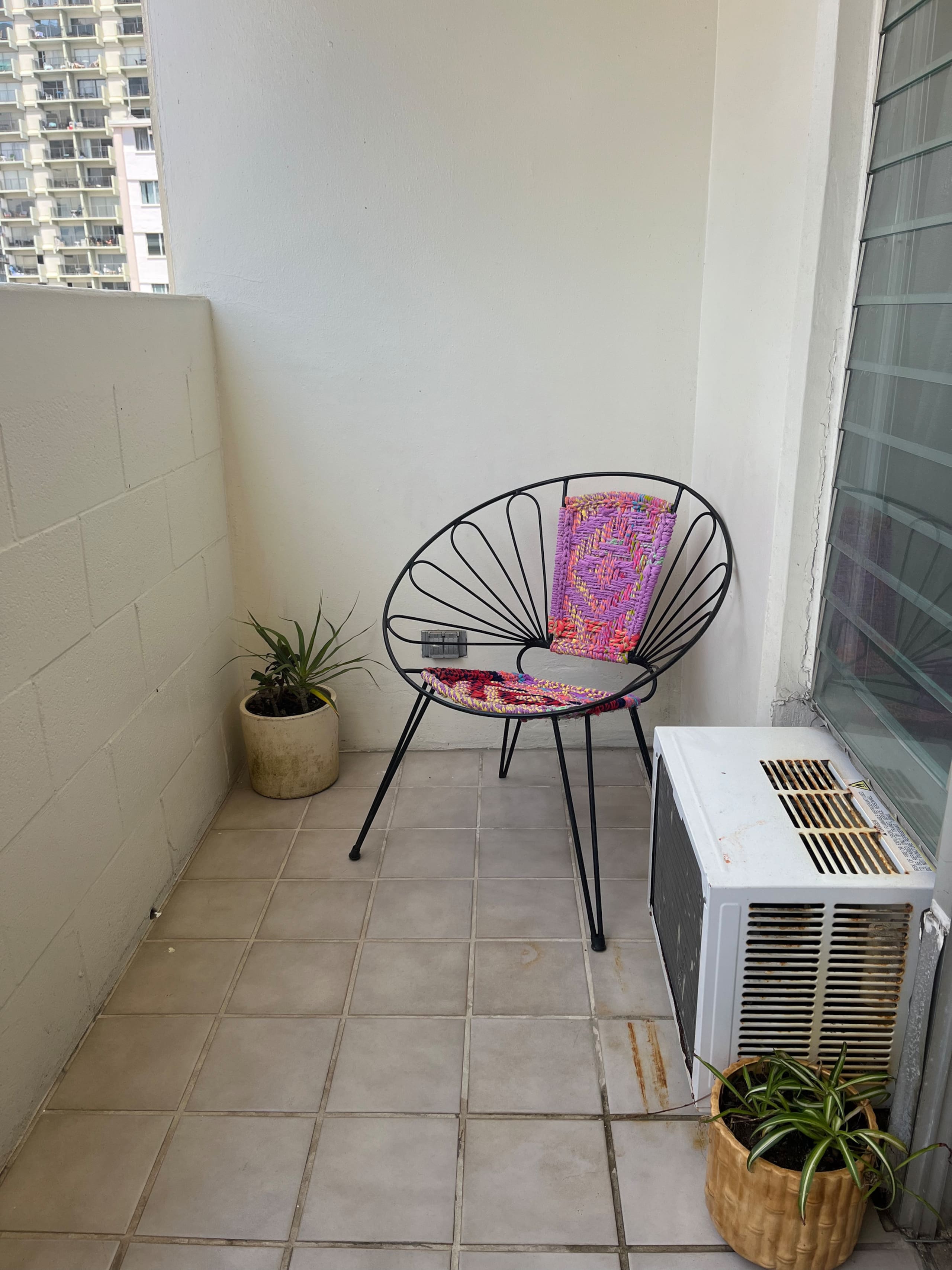Condo in Honolulu · ★4.81 · Studio · 1 bed · 1 bath - Image 5