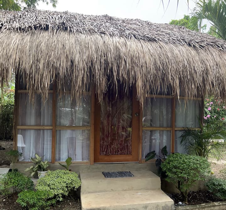 Pool view Family Room Bed and breakfasts for Rent in Panglao, Bohol