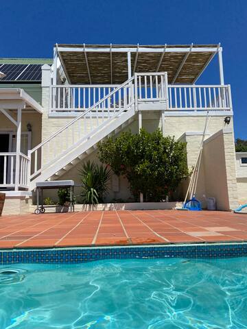 Charmantes Kaphaus mit großem Pool und Sonnendeck gallery image 3