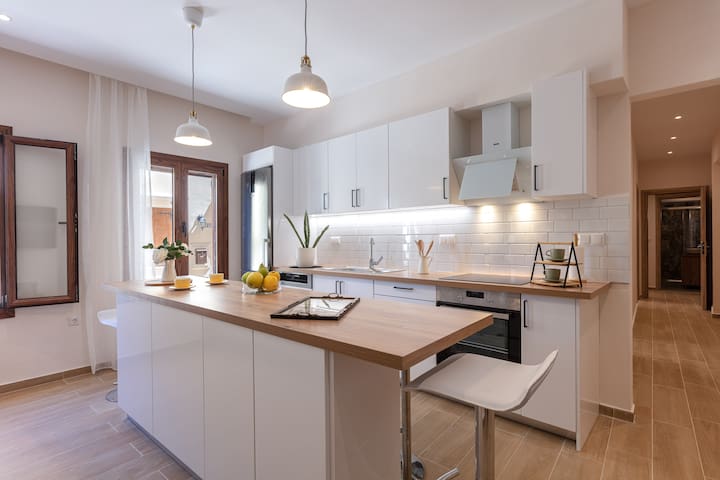 The Old Town Gem gallery image 4