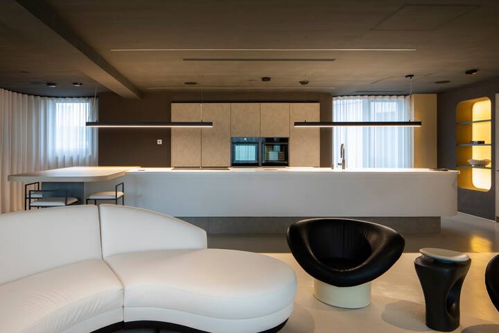 Suite Spot; penthouse in Manchester City Centre gallery image 3
