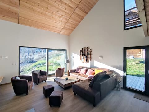 Chalet ski in/ski out, sauna & spa, view Mt Blanc