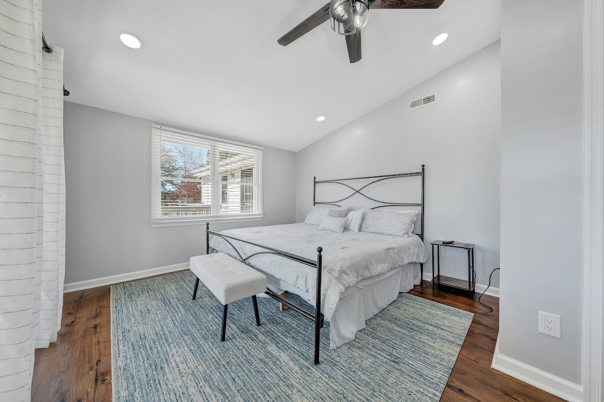 Spálňa s manželskou posteľou