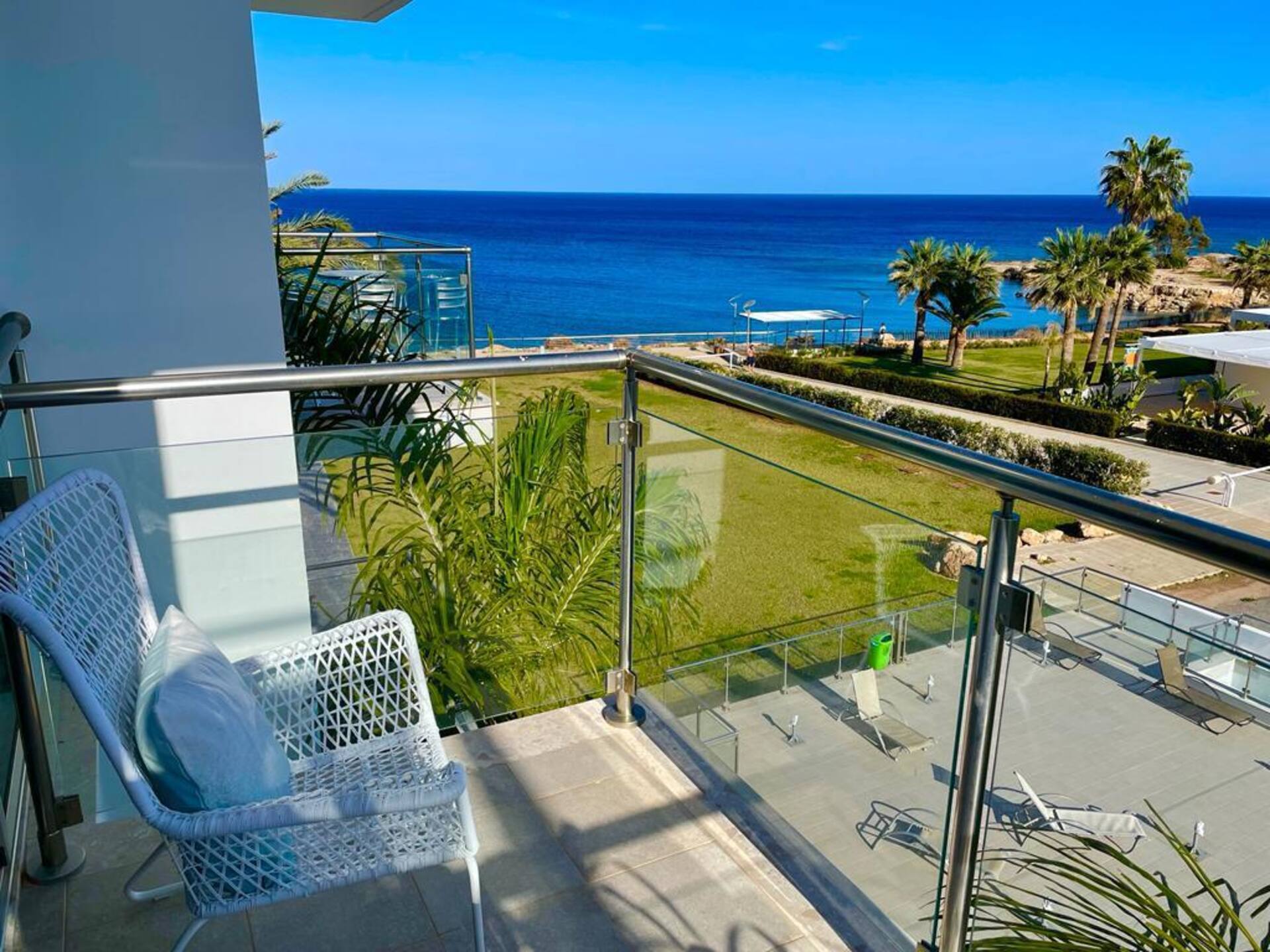 Beachfront Seaview Apartment