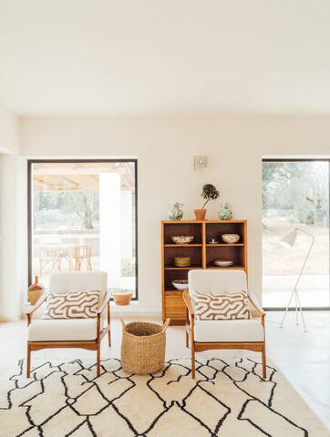 Brand new luxury villa near Ostuni & infinity pool gallery image 4