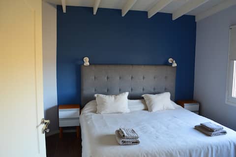 Casa Aire - Great views, Parking & Garden.