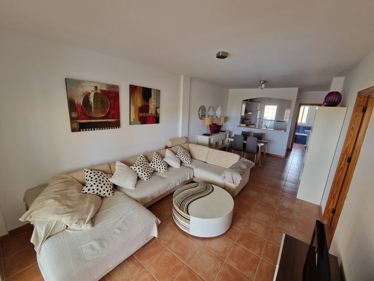 Top Airbnb: A residential development with a swimming pool and beach, three bedrooms en Pulpí