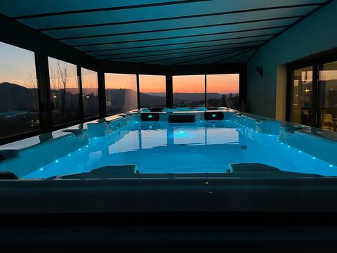 House with private hot tub