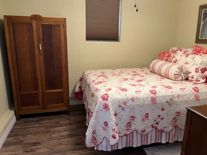 საძინებელი 1