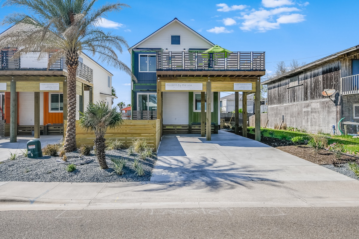 Modern by the Sea - Green - Houses for Rent in Port Aransas, Texas, United  States - Airbnb