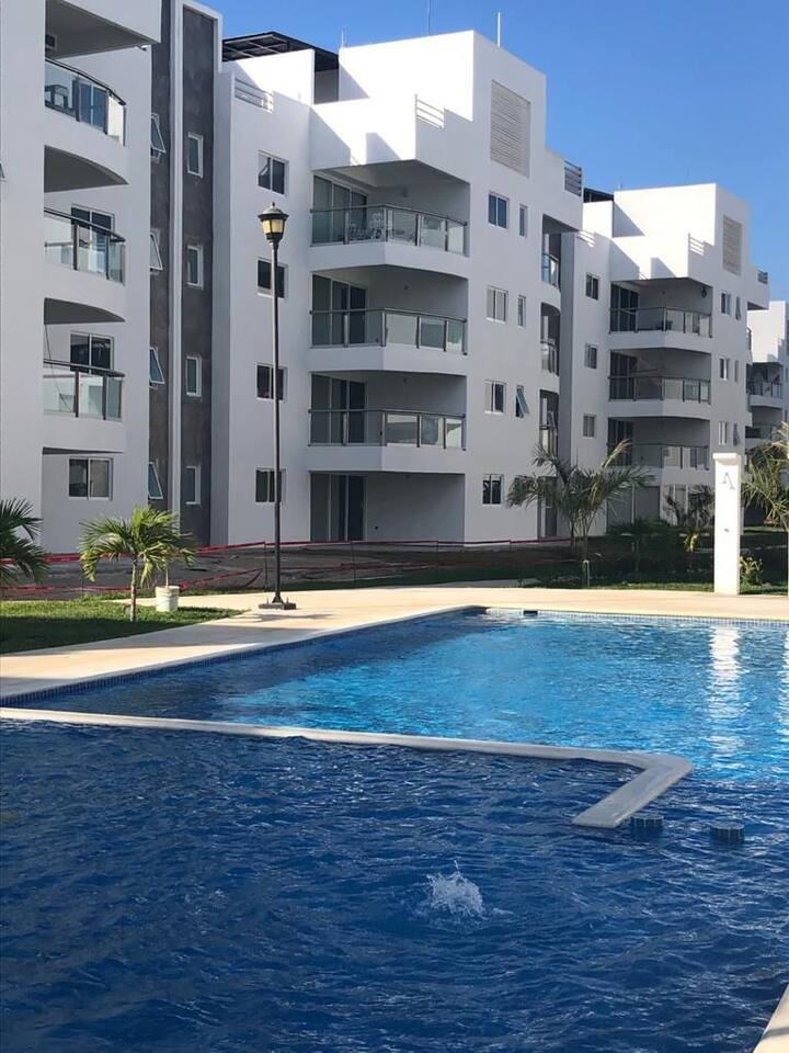 Luxury apartment next door to La Isla Acapulco Serviced apartments