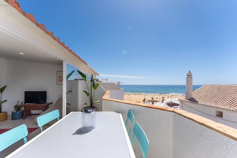 Luz Beach Duplex: Contemporary Coastal Haven
