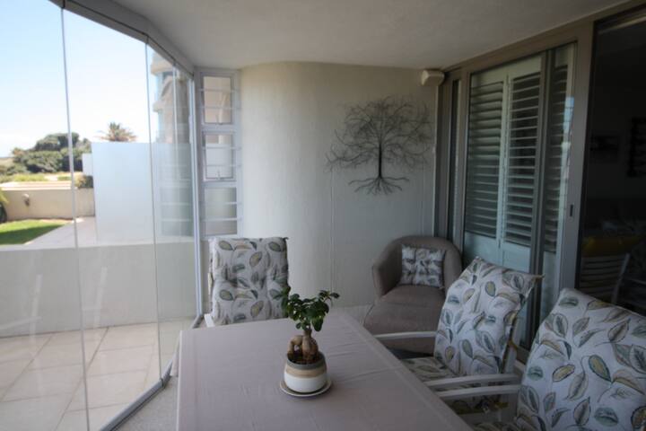 Luxury 2 Bedroom Beachfront Apartment – Strand CPT gallery image 2