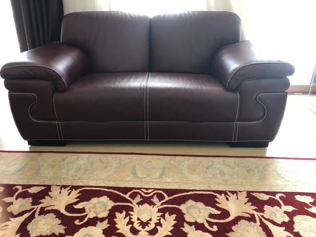 Deniz ve orman manzaralı havuzlu gallery image 2