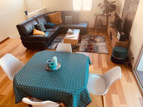 Top performing Airbnb: Air-conditioned house, 3 bedrooms in Bordeaux Bastide, Darwin in La Bastide
