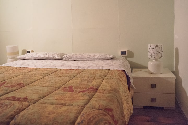 Двойна спалня