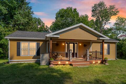 Lamoka Lake Retreat - Amazing Getaway!