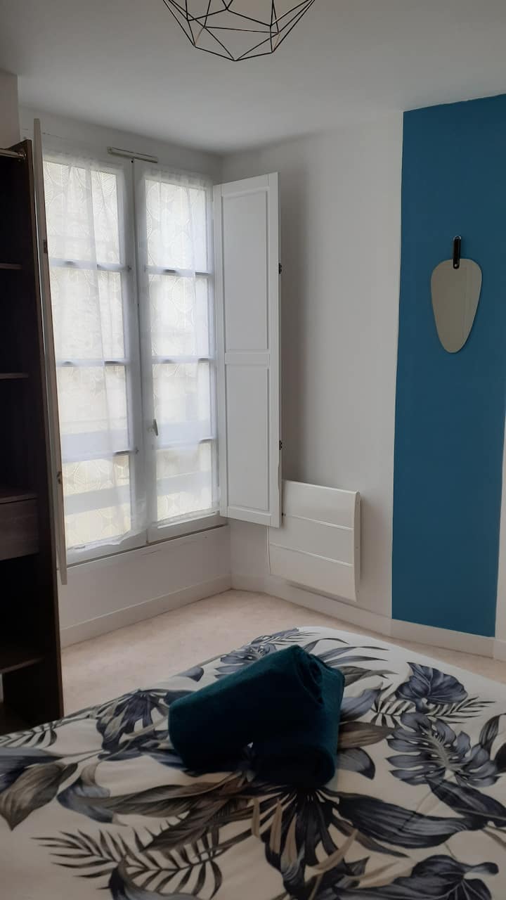 habitación con vistas al patio