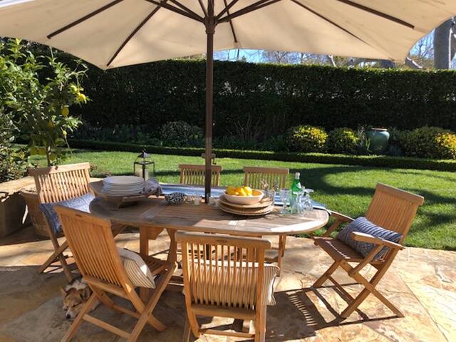 Zuma 4BR Oasis/ Private Yard/Spacious/Calm gallery image 2