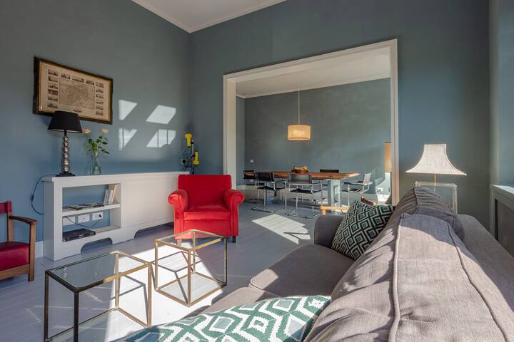 Luxury apartment in prime location gallery image 3