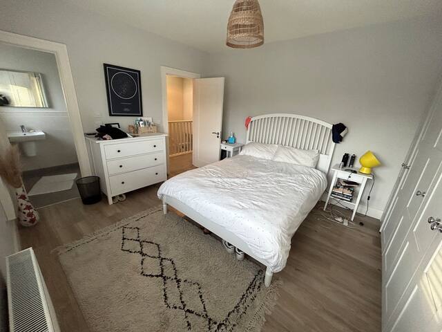 Bright, spacious family house near Dublin City gallery image 3