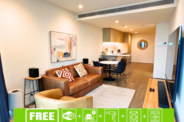 Sky High View 2 Bedroom Apartment in Southbank