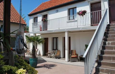 Group cottage * *3 studios + 3 bedrooms + chalet* *