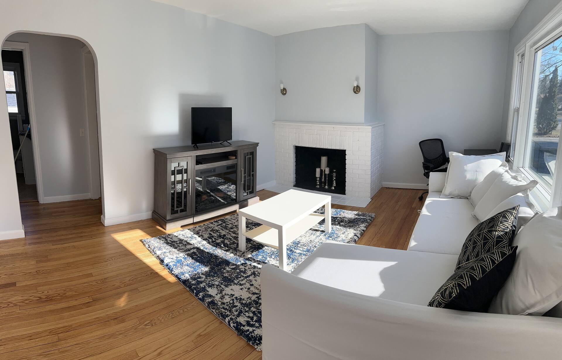 Cozy apartment close to BTV, UVM