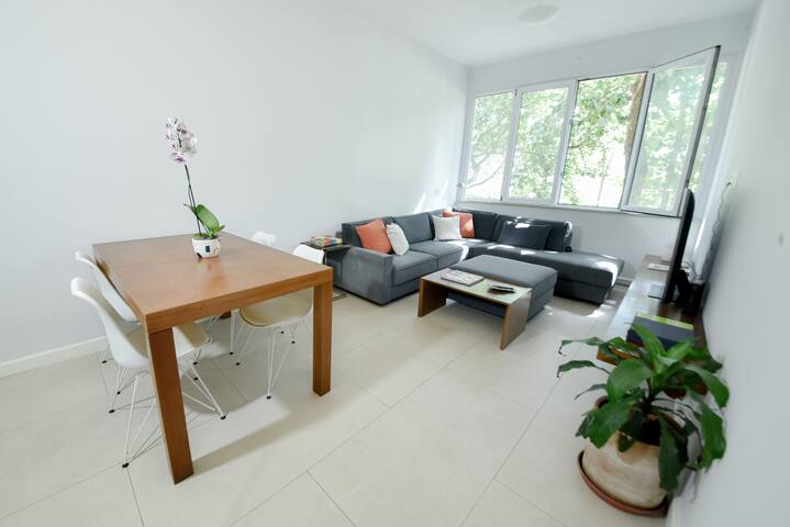 Apartamento 2/4 entre Ipanema, Leblon e Lagoa