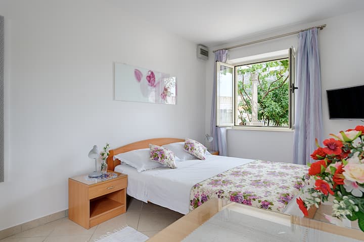 สตูดิโออพาร์ทเมนท์