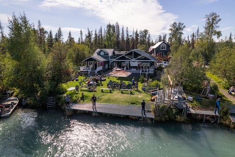 CAMP BELL "Family Fish Camp" On The KENAI River