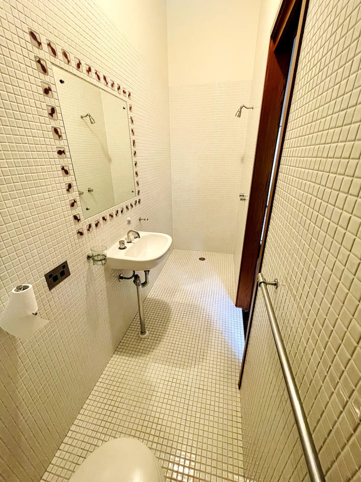 Dhomë gjumi 1