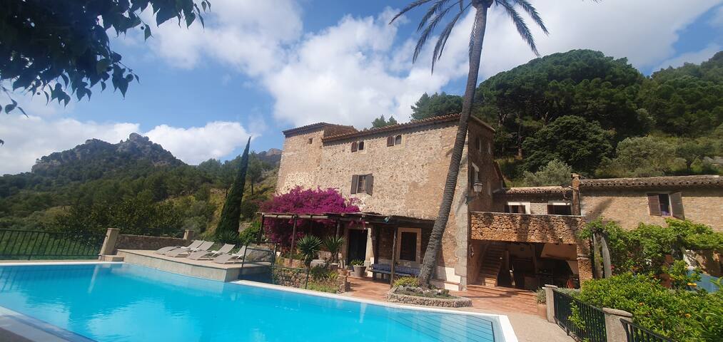 Finca Can Lleig with superb views gallery image 4