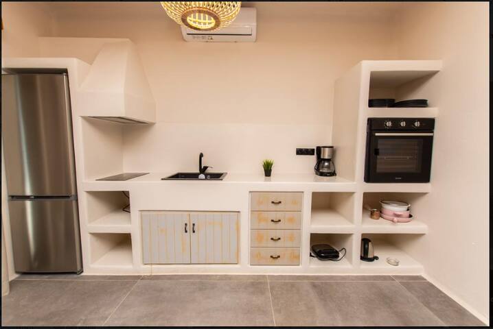 Deluxe villa with private pool gallery image 4