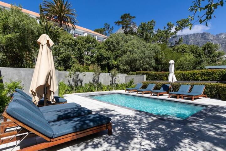 Casa Azzurra- Beach, mountain vibes-new apt w/pool gallery image 3